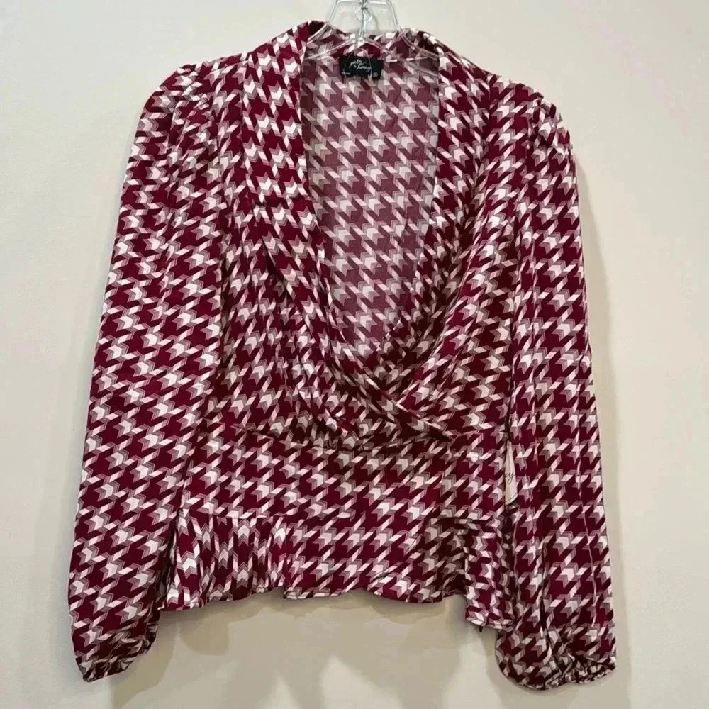 Milk & Honey Burgundy Houndstooth Top Size S